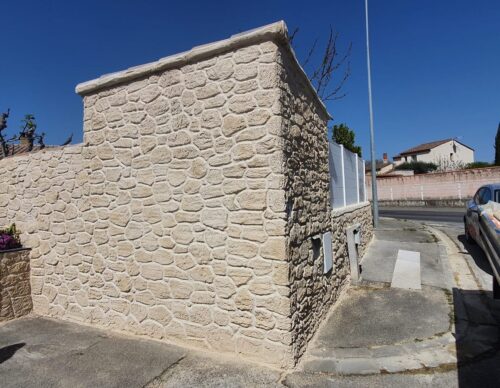 maçonnerie à Roquefort-la-Bédoule